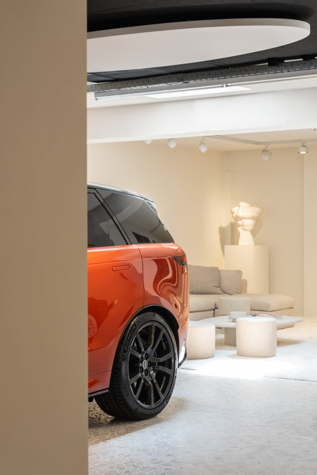 knokke range rover lounge ashtari carpets